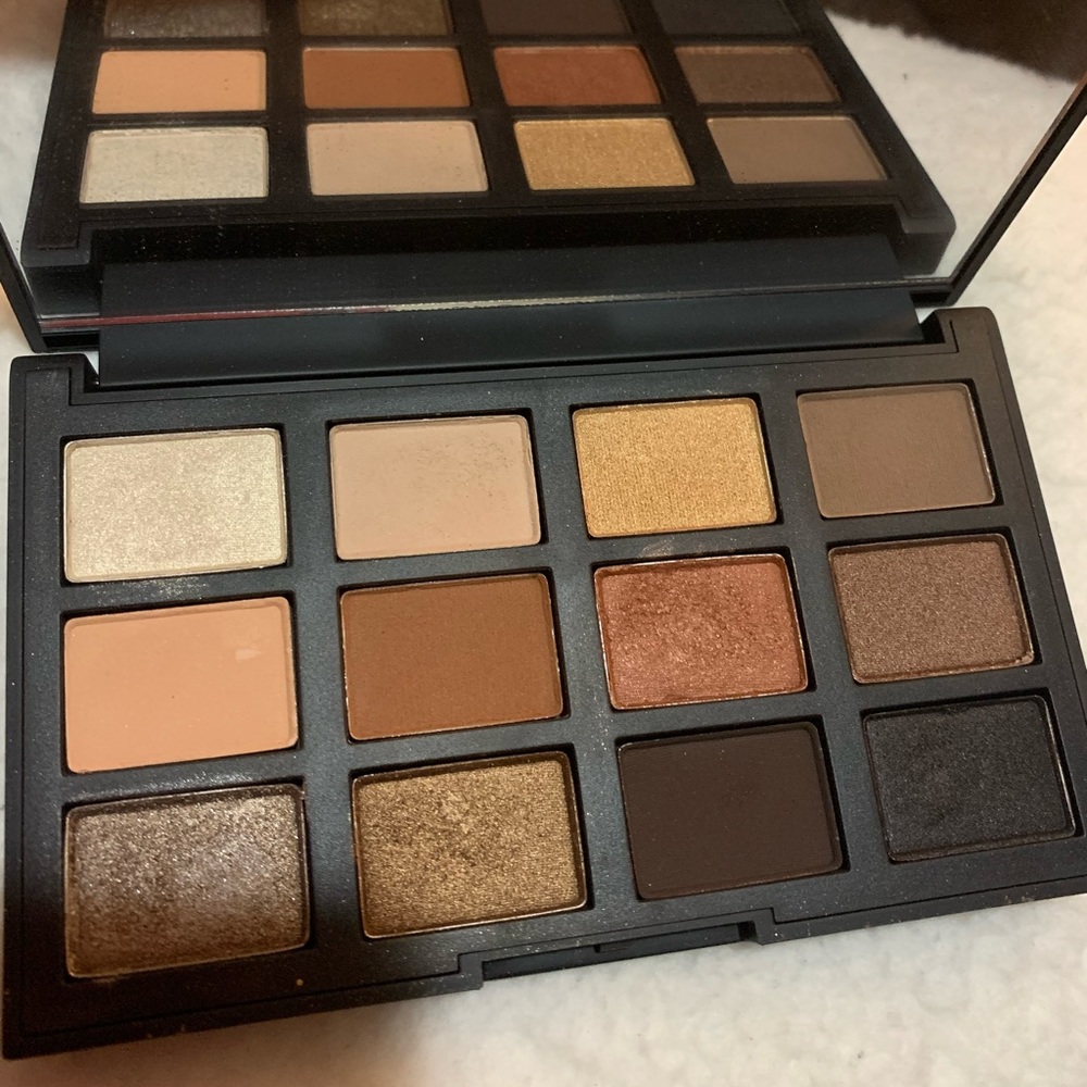 Eyeshadow